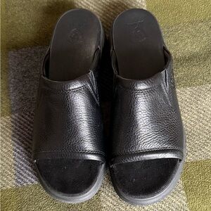 Ariat Bridgeport Black Leather Slide Sandals:: Size 9M(B)